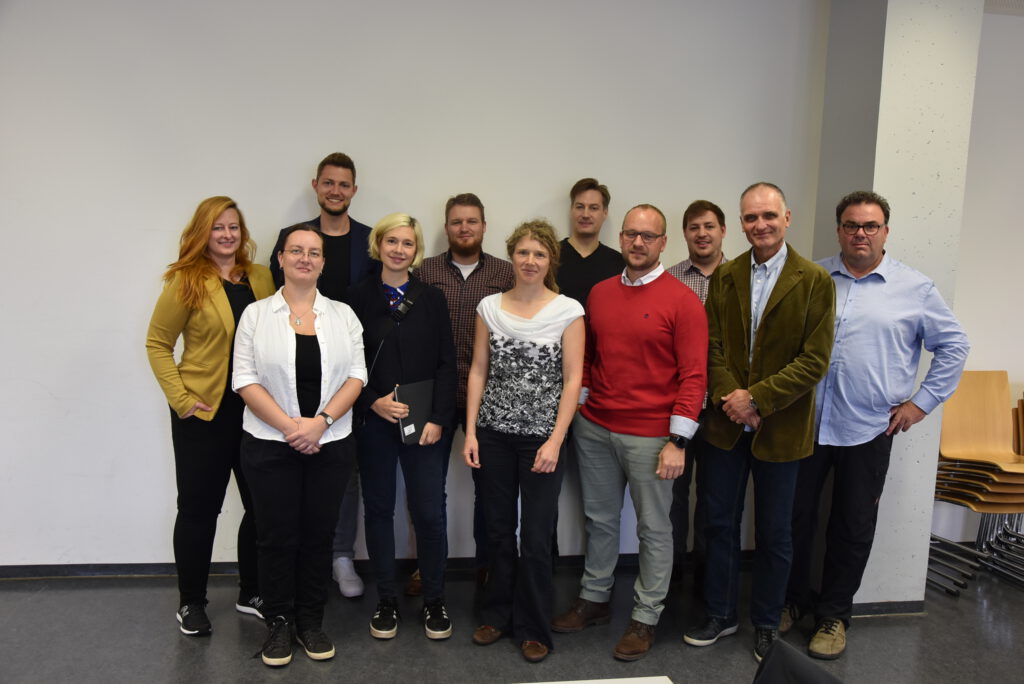 Foto mit Teilnehmer*innen des Nachwuchsforums Reutlingen 2022